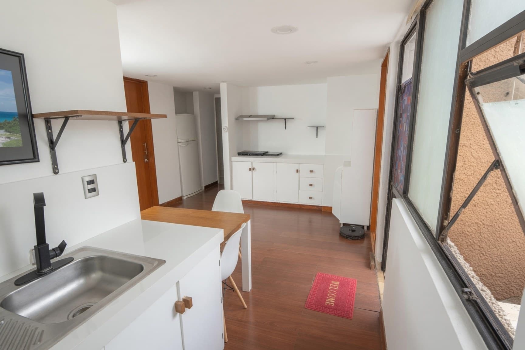 Cocina común completa con accesorios